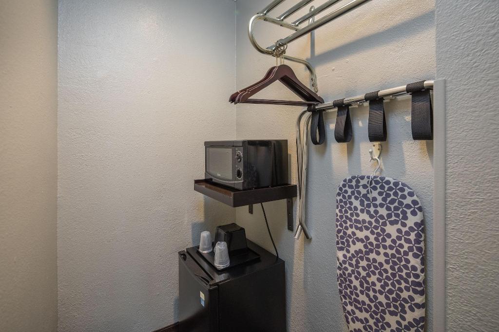 Bayhill Inn San Bruno/SFO Airport