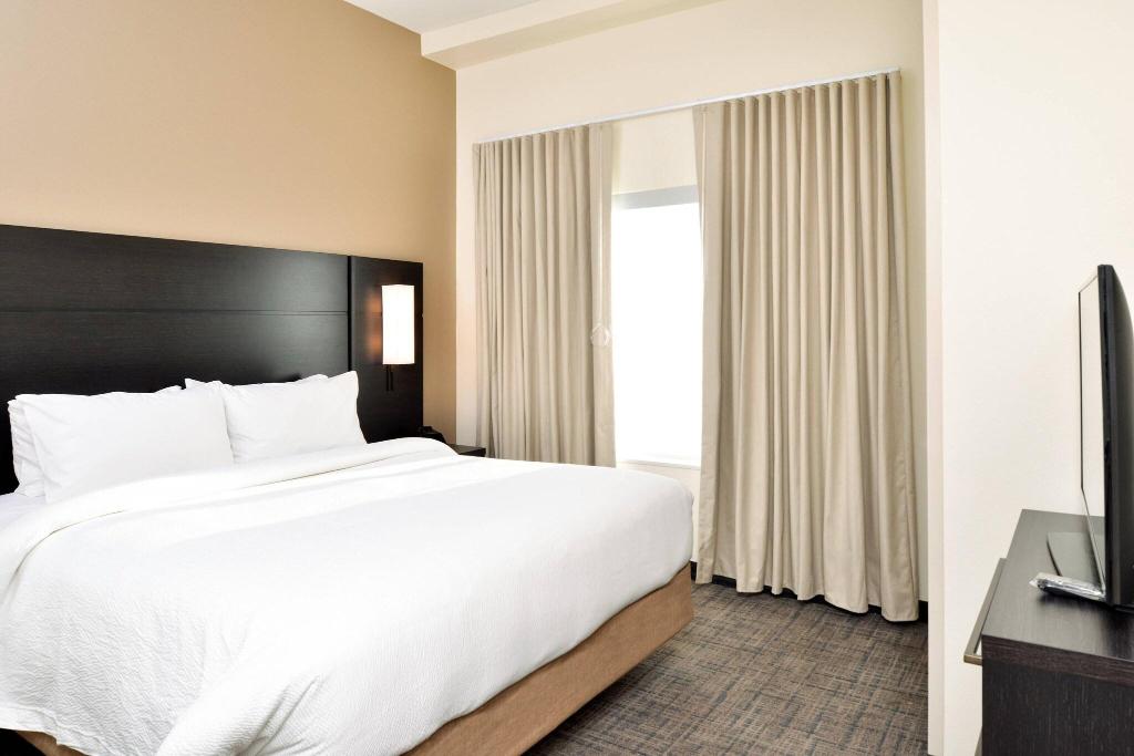 Residence Inn By Marriott Bakersfield West
