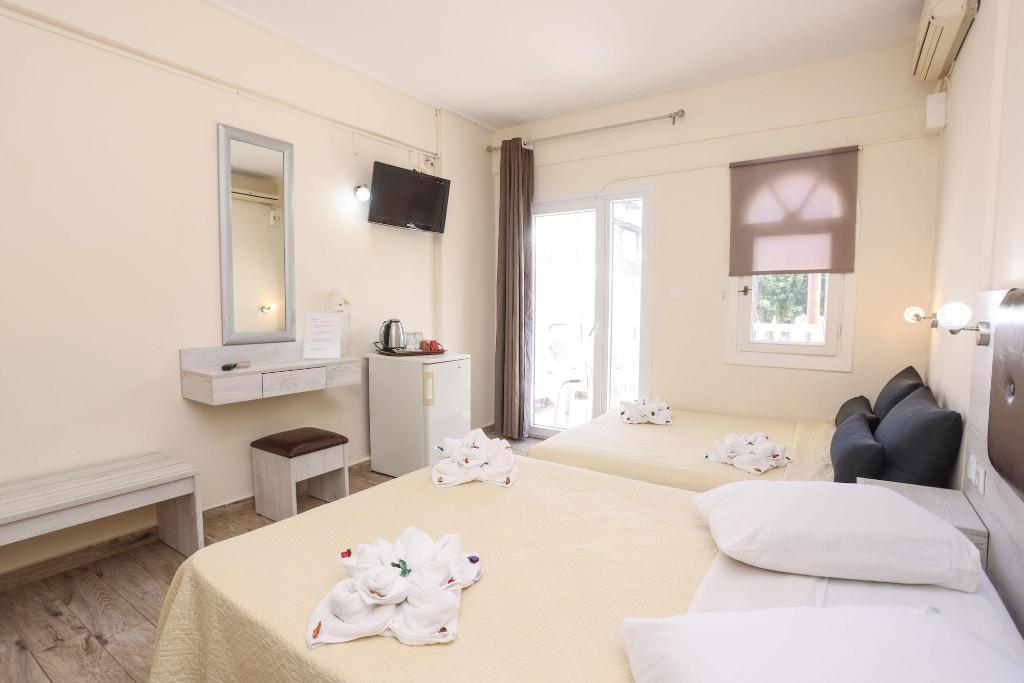 Summer Beach Hotel