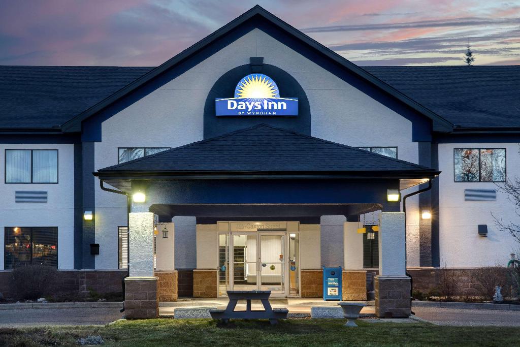 Days Inn By Wyndham Whitecourt