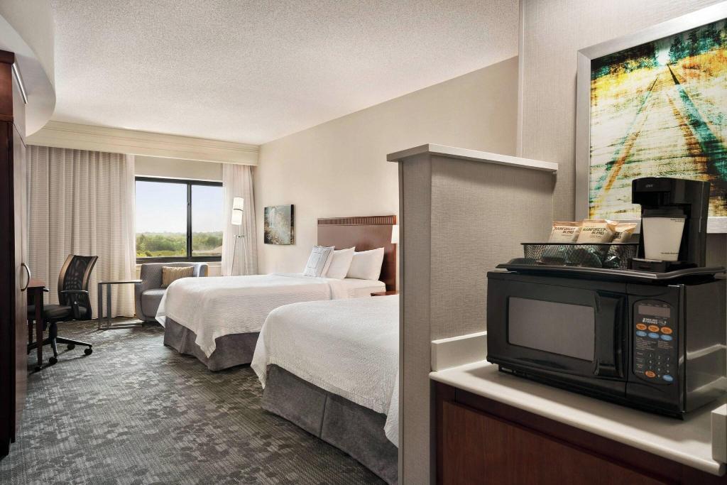 Courtyard By Marriott Middletown Goshen