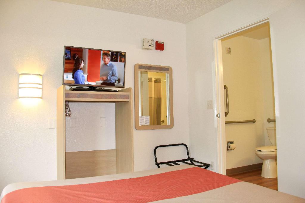 Motel 6 Enfield, Ct - Hartford