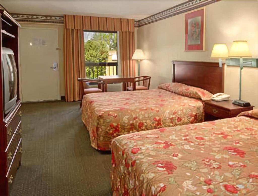 Super Inn