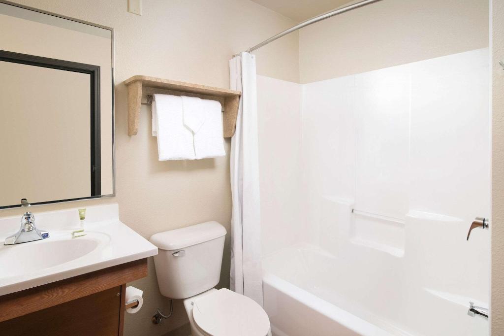 Woodspring Suites Tulsa