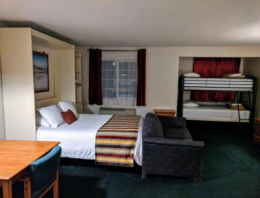 3 Peaks Lodge