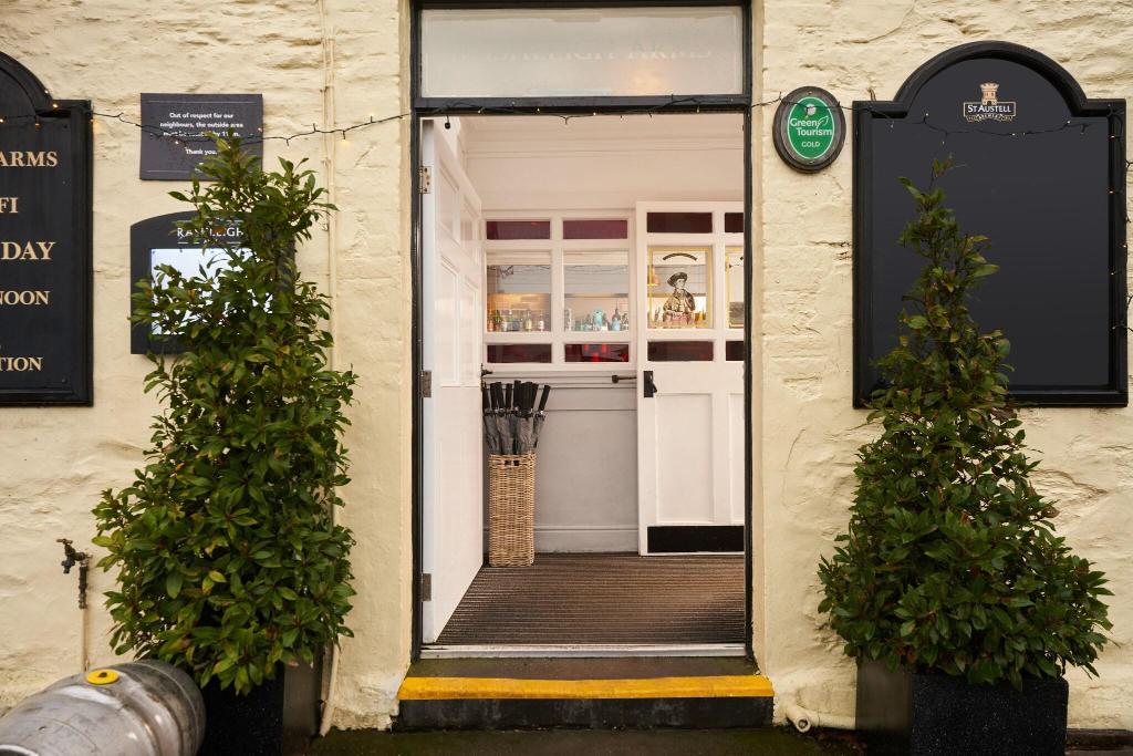 Rashleigh Arms