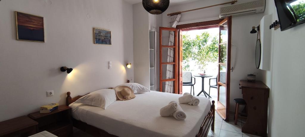 Kapetanos Rooms