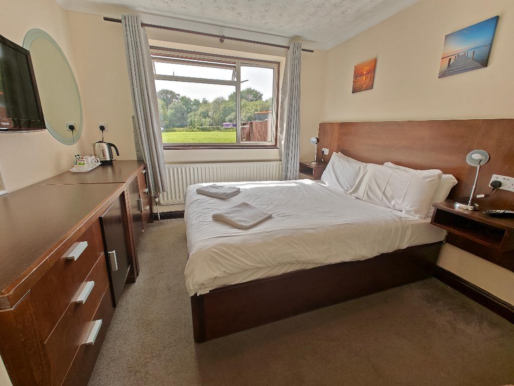Little Foxes Hotel