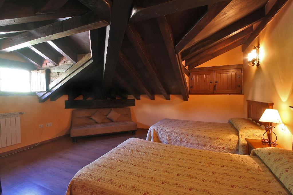 Posada Medieval El Manjon