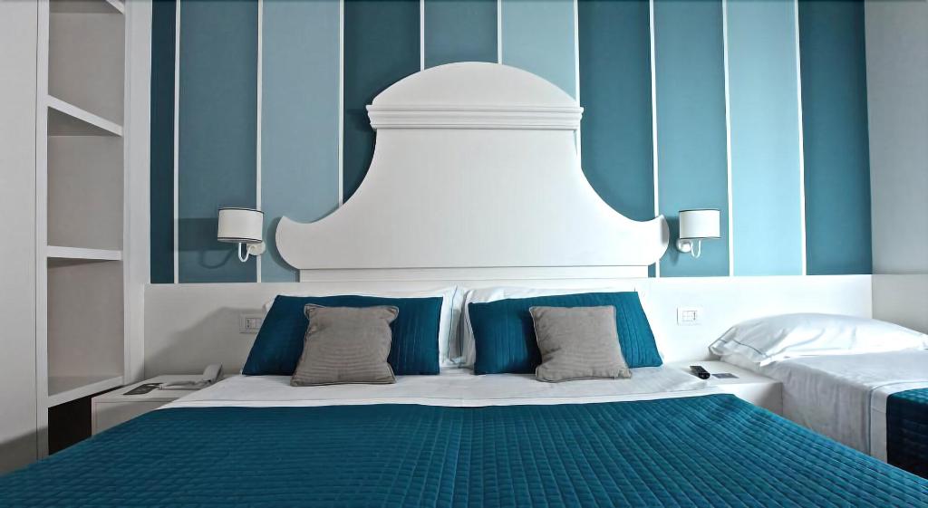 Hotel Ambassador