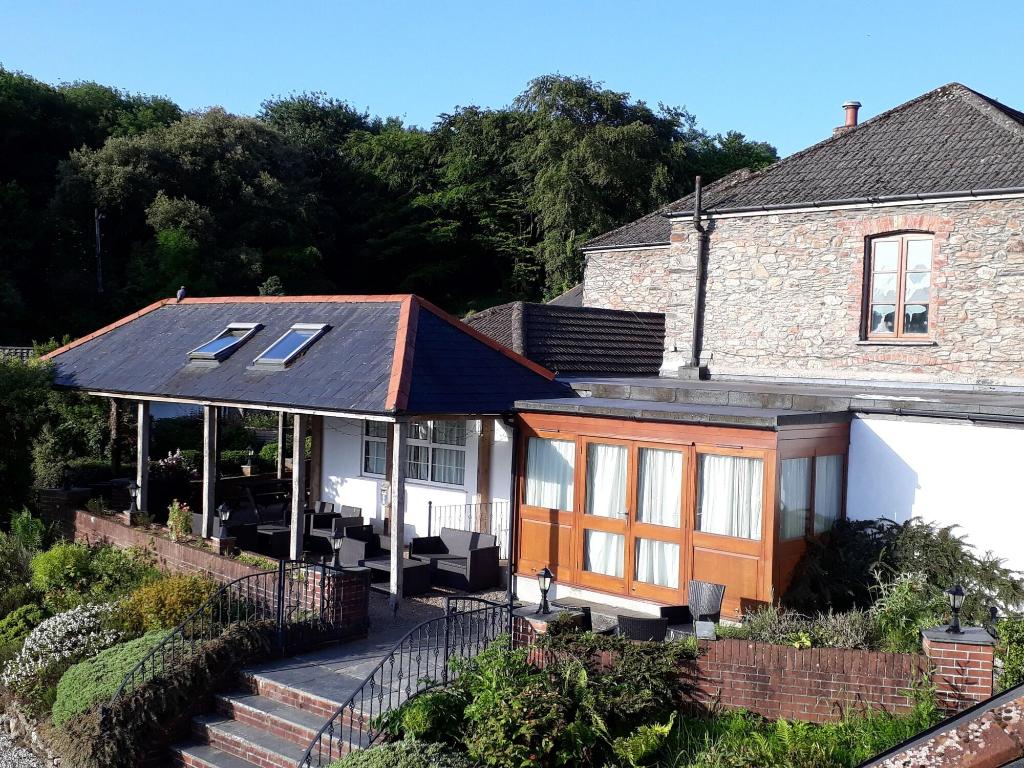 Little Fox Hotel