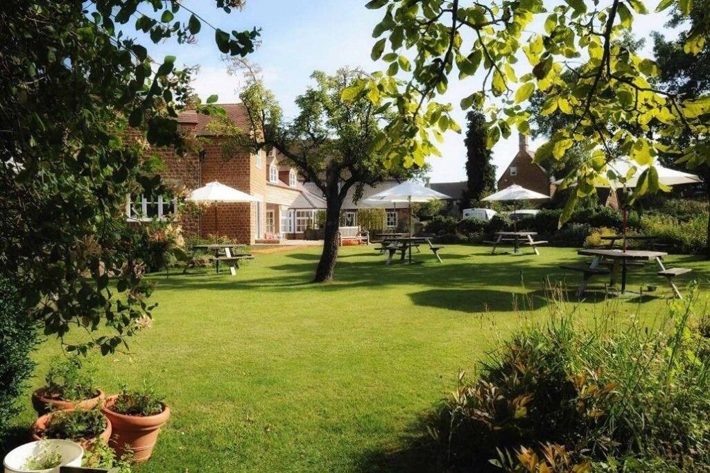 The Howard Arms - General view
