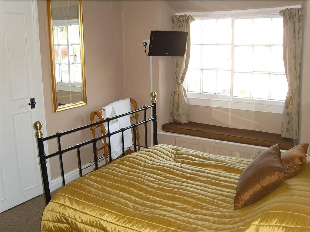 Crown At Aldbourne