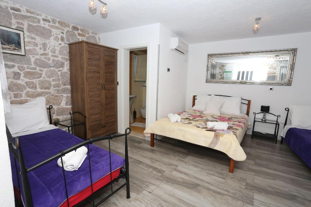 Apartments Nikolla