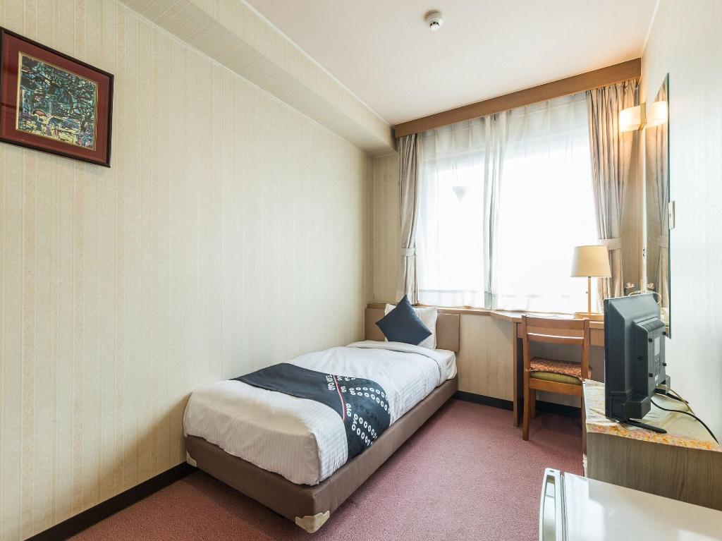 Oyo Business Hotel R Side Kanazawa