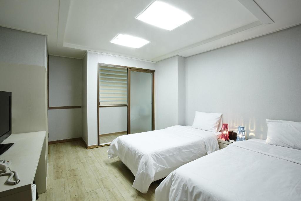 Yeongdeungpo Vip Hotel