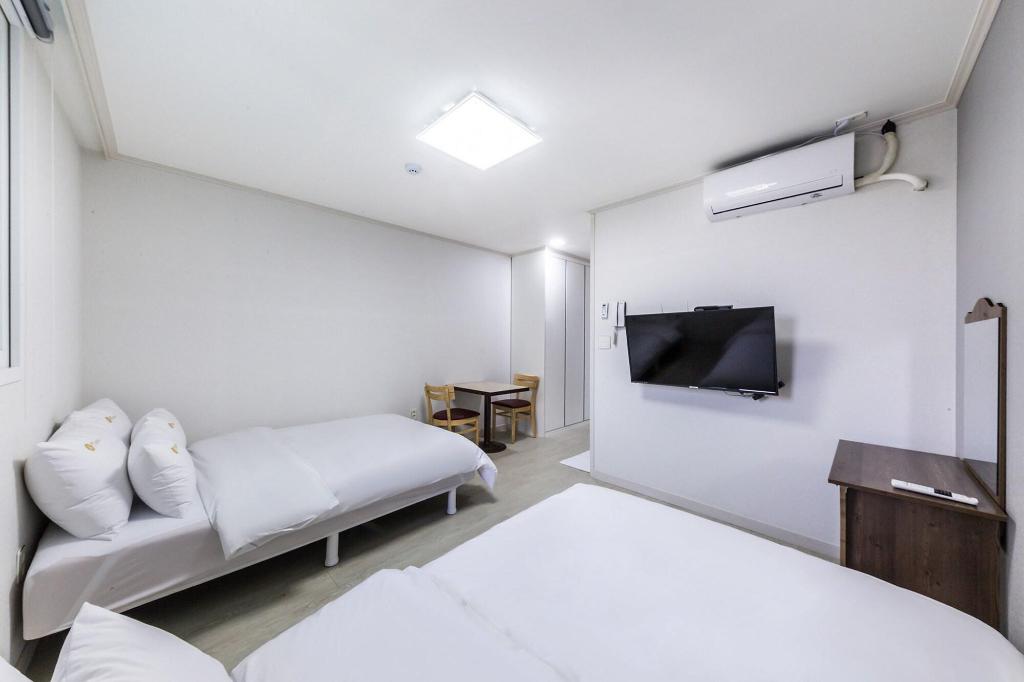 Js Hotel