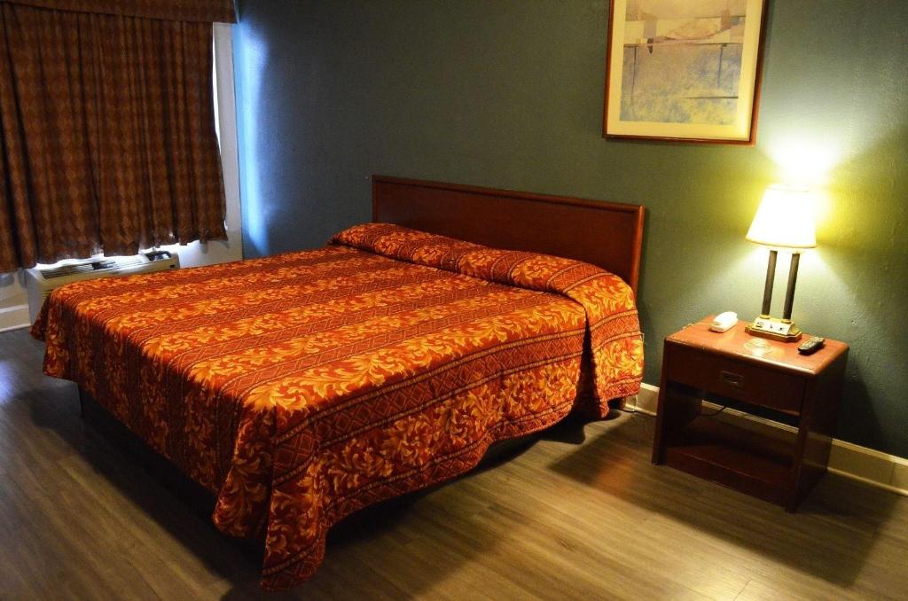 Budget Inn