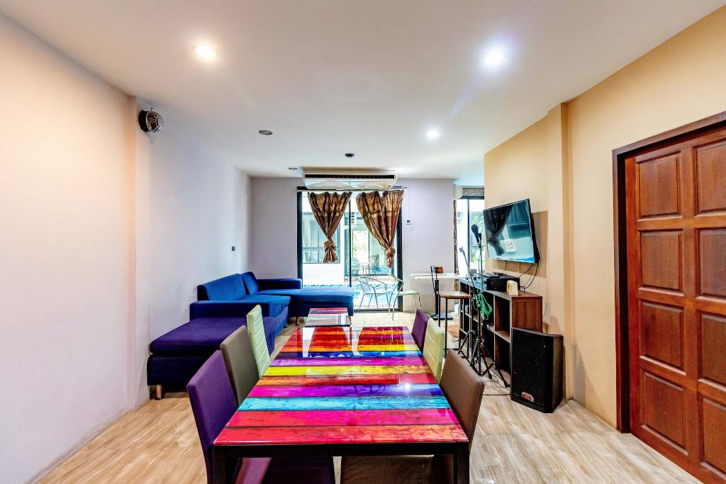 Hotel The Pool Resort by ZUZU, Thailand, Bangkok. Großes 2