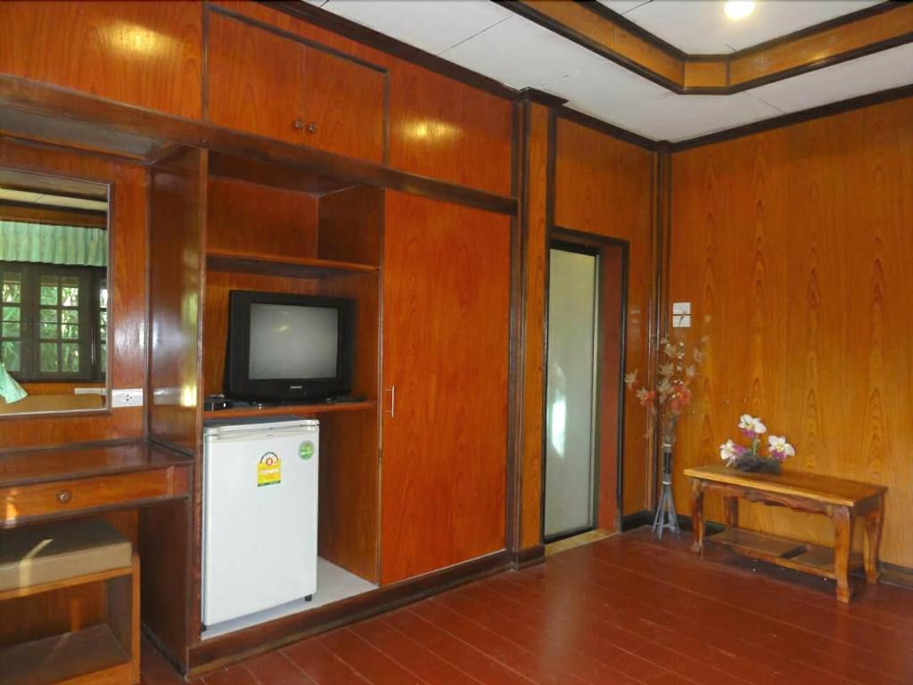 Khaosok Rainforest Resort