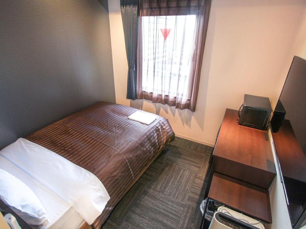 Hotel Livemax Osaka Kadoma