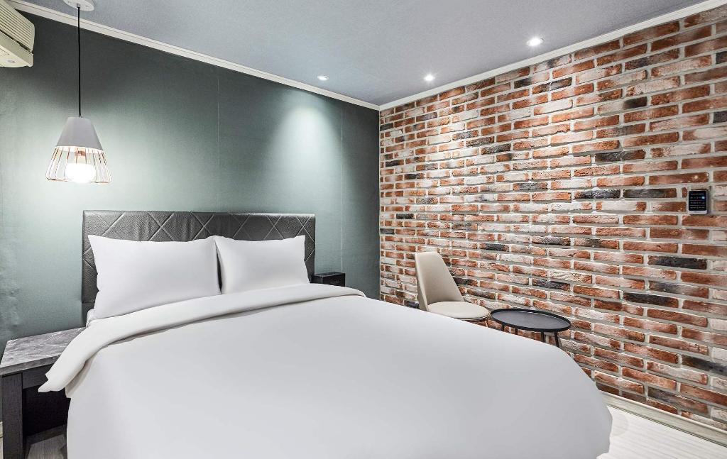 Hotel Wo Yongsan Station