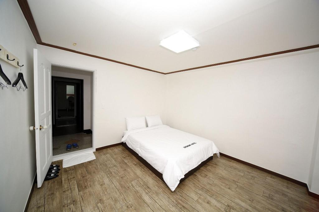Ekonomy Hotel Mokpo