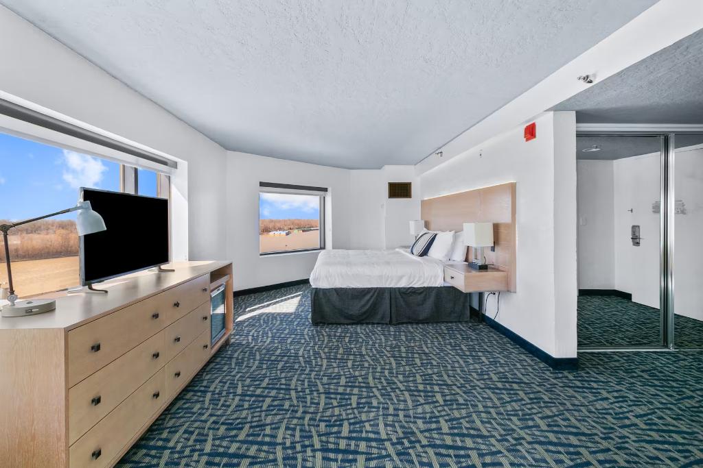 Mulberry A Wyndham Hotel