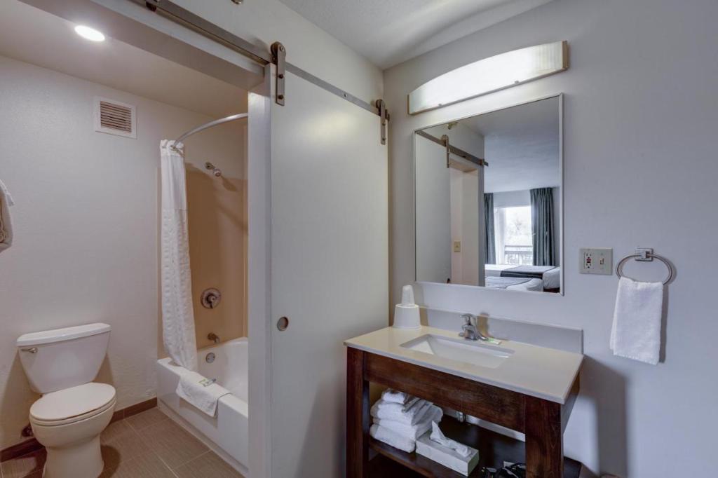 Inn at Rohnert Park