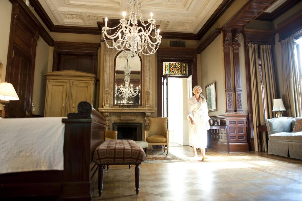 Wentworth Mansion