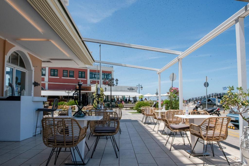 Nirikos Hotel