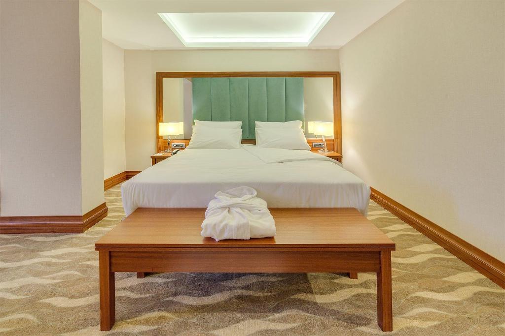 Lamec Hotel Business