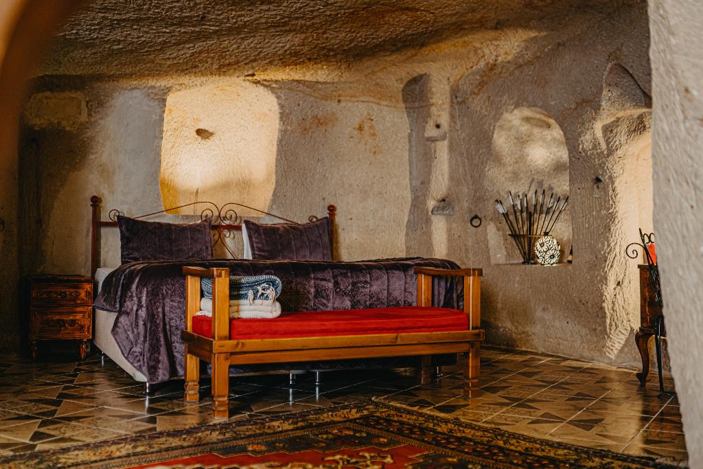 Helios Cave Hotel