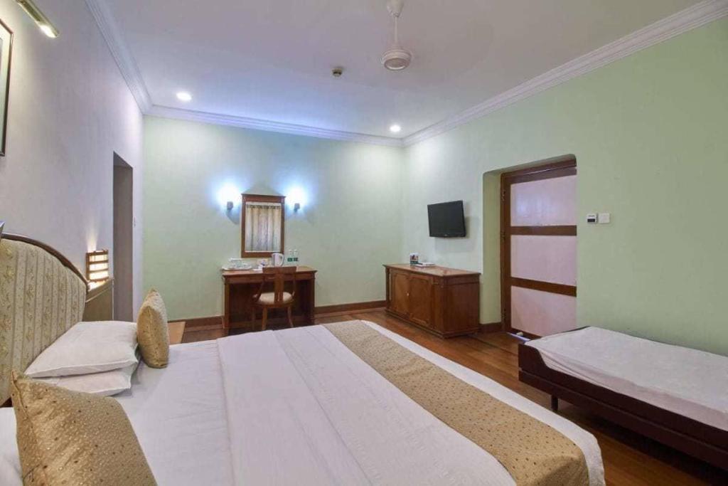 Ktdc Aranya Nivas Thekkady