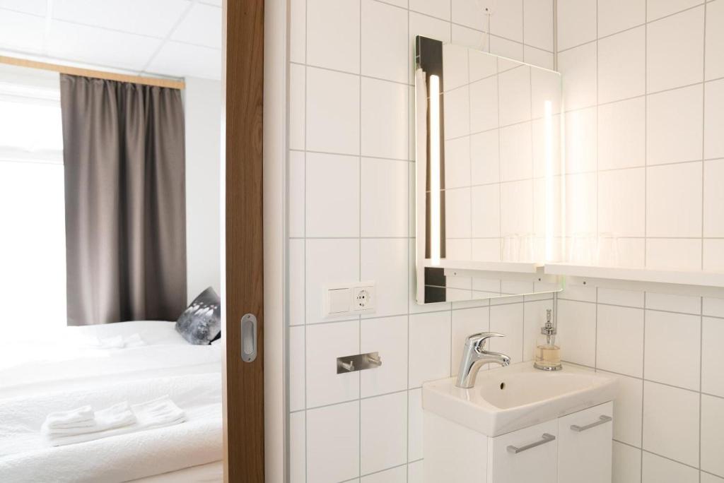 Hotel West
