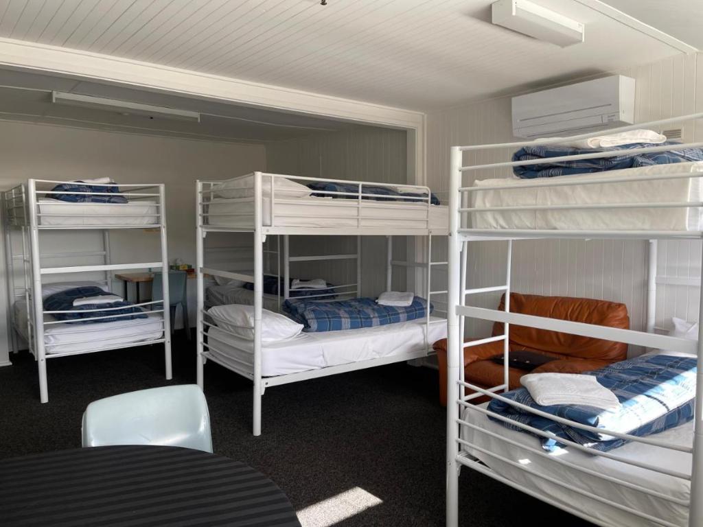 Kookaburra Ski Lodge
