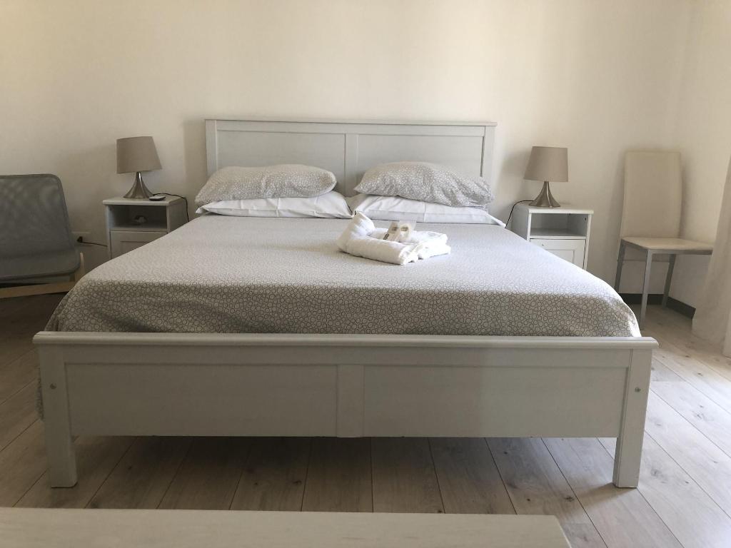 B&B Cosmopolitan