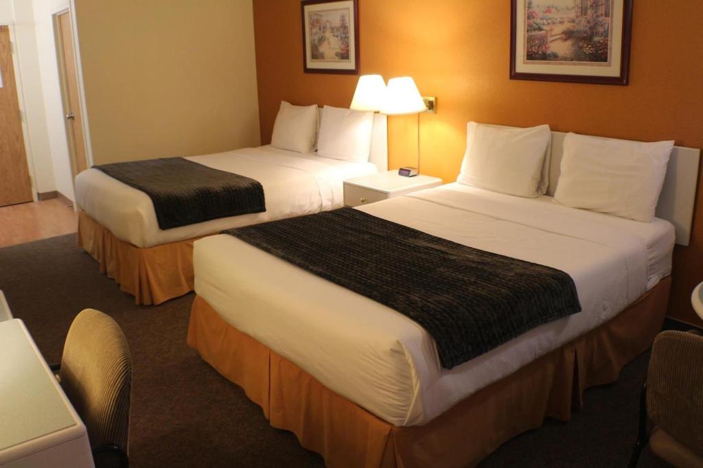 R & R Inn & Suites