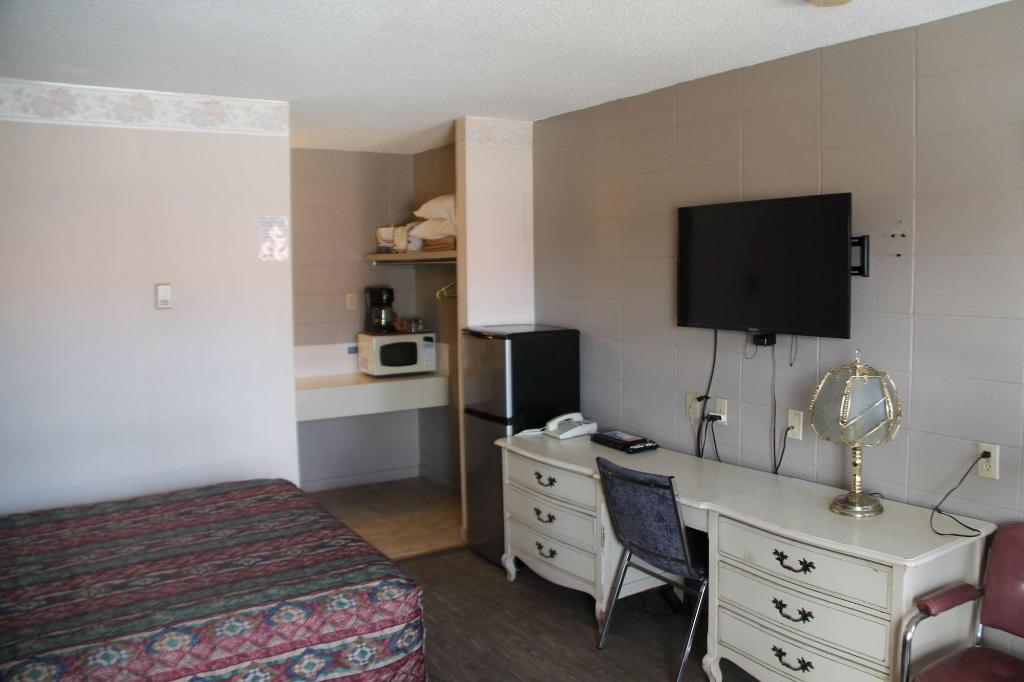 Camrose Motel