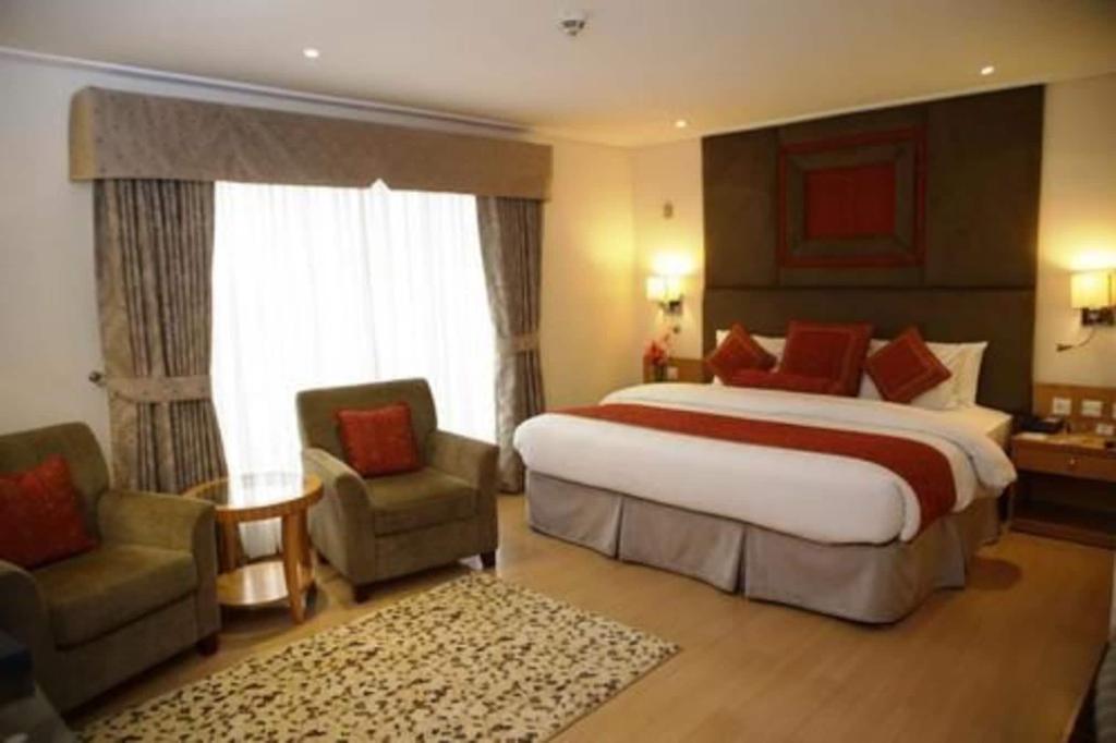 Parklane Hotel 