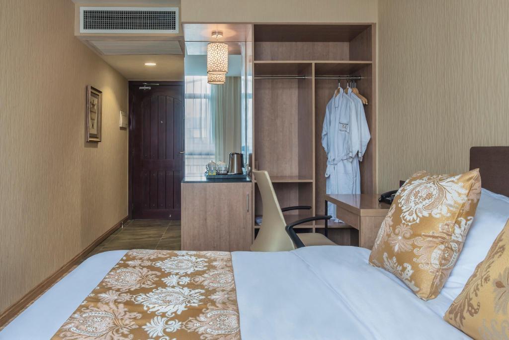 Marcian Garden Hotel