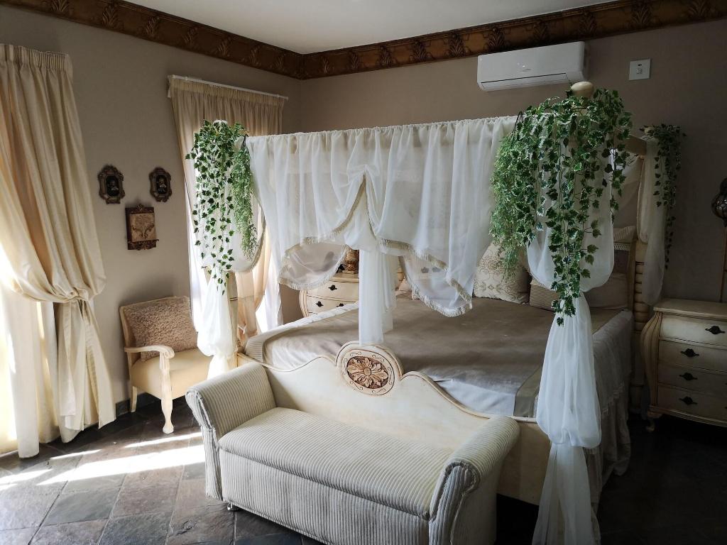 Excalibur Boutique Hotel