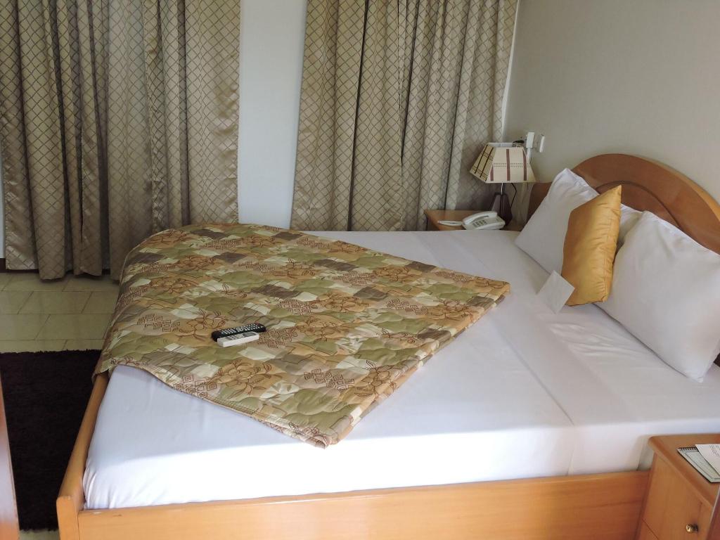 All Seasons Hotel