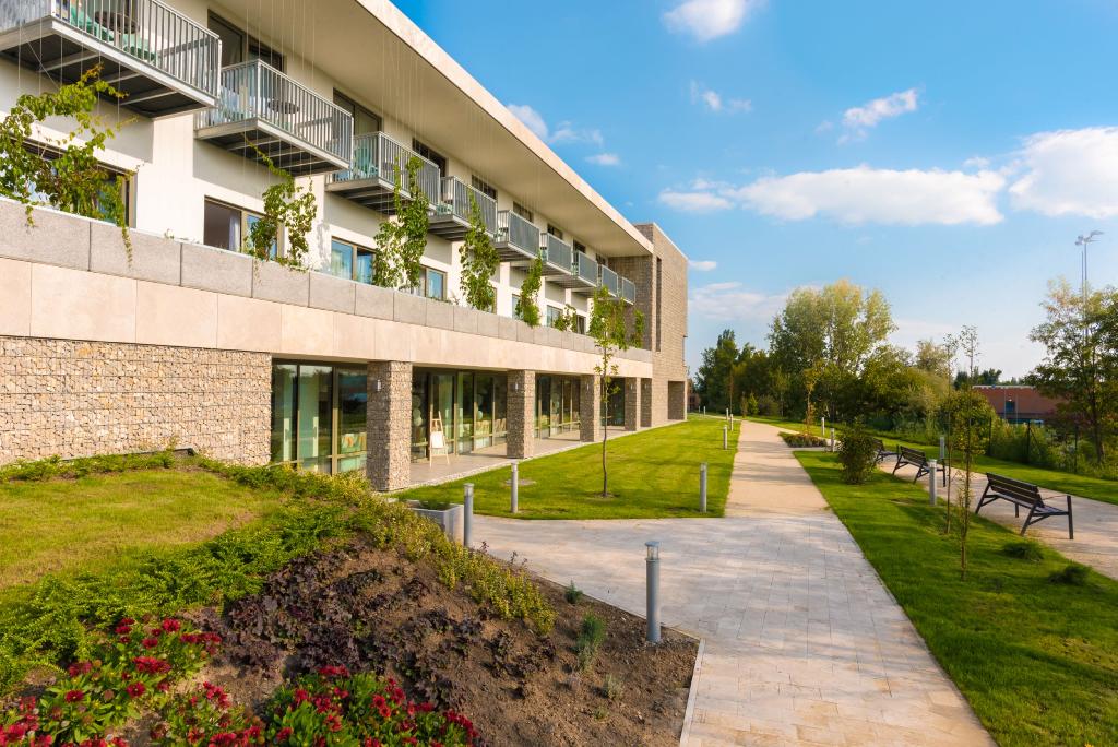 Akademia Hotel **** Balatonfured