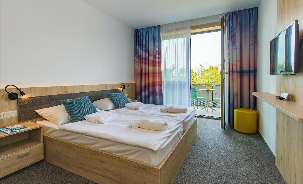 AKADEMIA HOTEL **** BALATONFURED