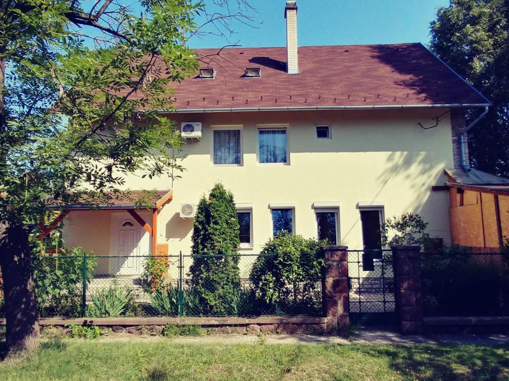 Joy Guesthouse