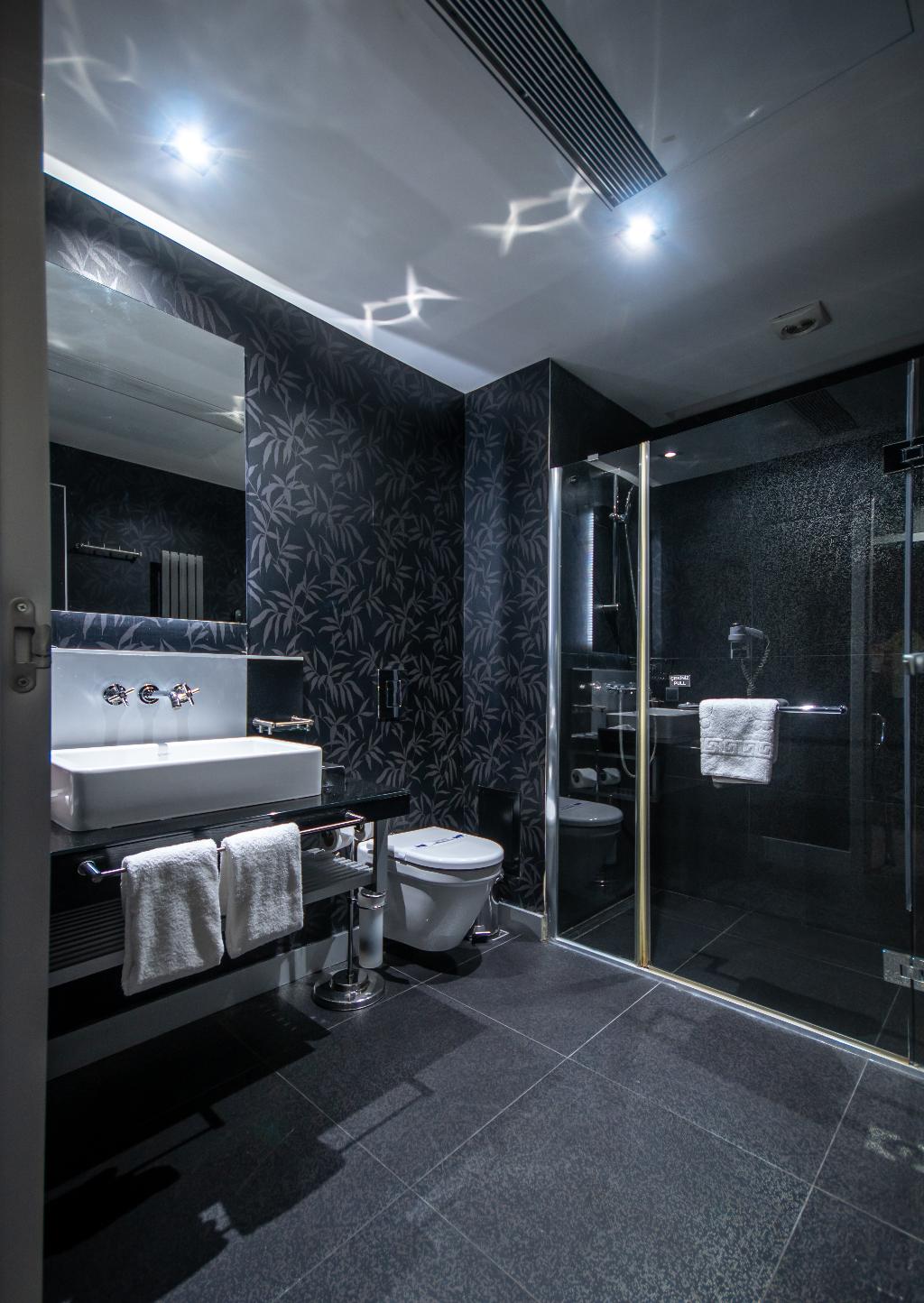 Vernazza Suites