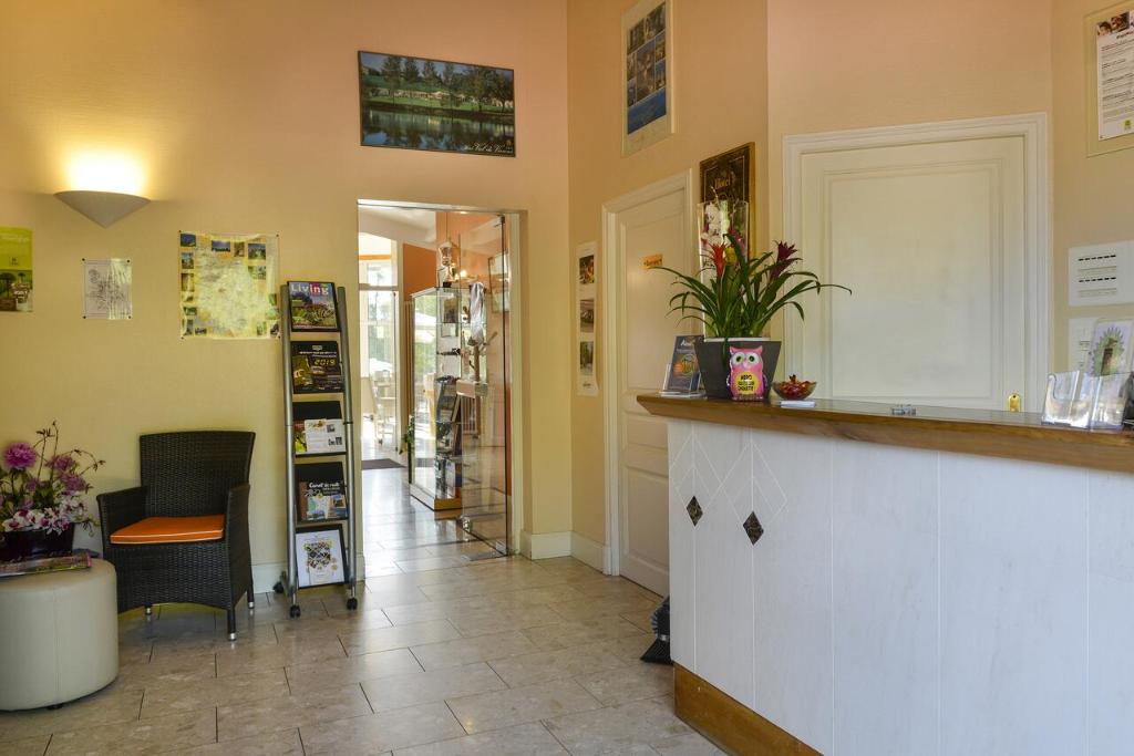 Logis Hotel Val De Vienne