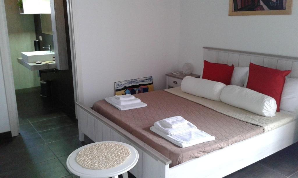 Apollonion Country House