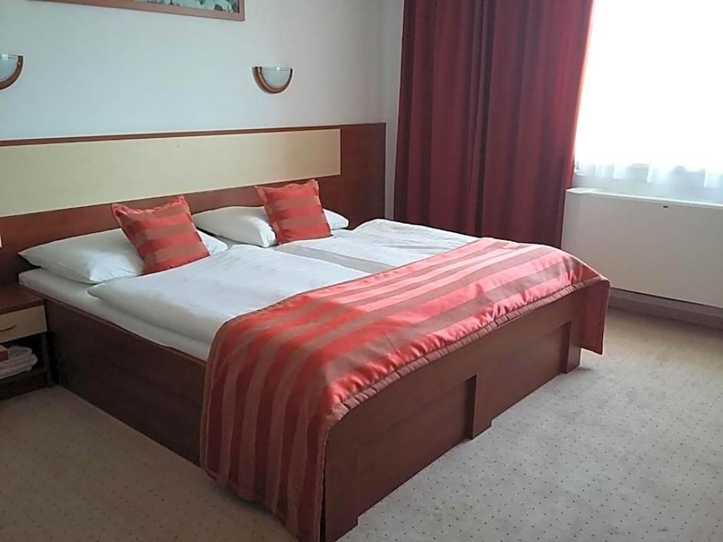 Hotel Auto Jas